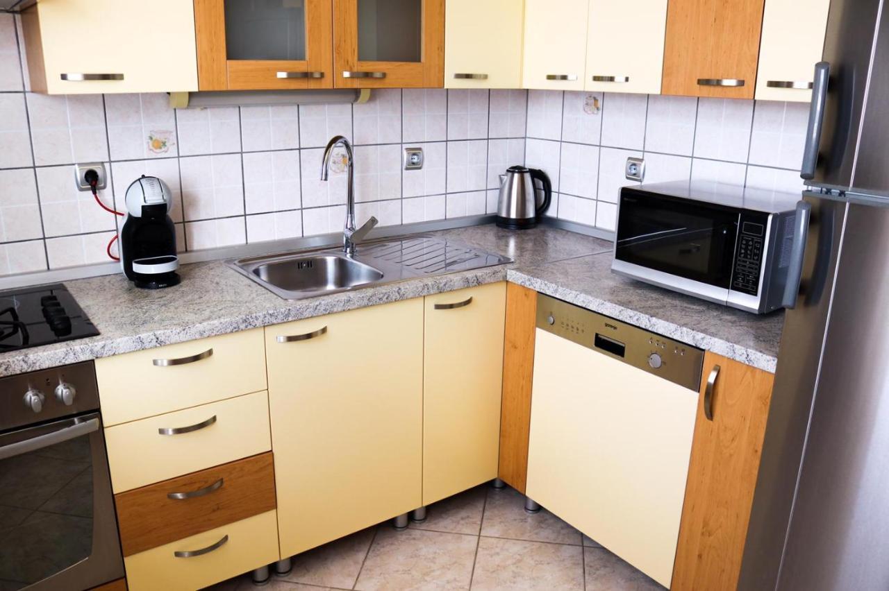 Jure Bili Apartment Zadar Bagian luar foto
